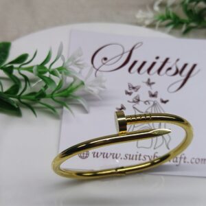 Screw-gold-bracelet