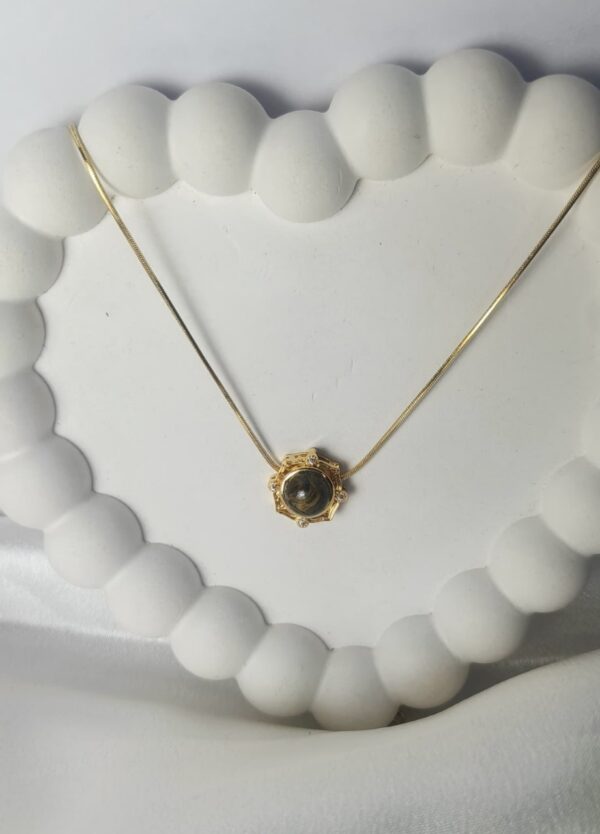 Tiger Eye Stone Pendant with Gold-Tone Chain – Confidence & Protection Jewelry