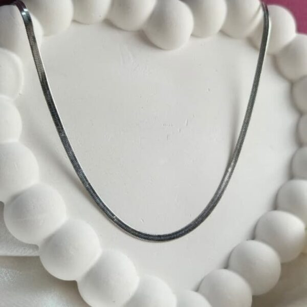 Elegant Stainless Steel Snake Chain Necklace – Minimalist Unisex Design